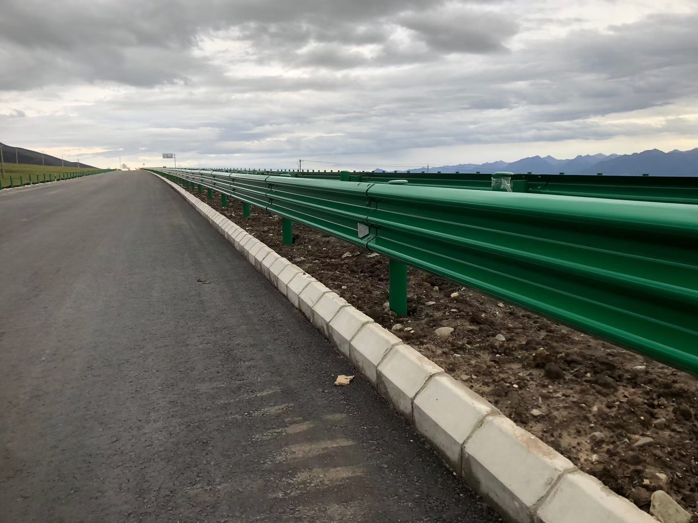 尼玛县乡村公路波形护栏乡村公路波形护栏 - 推荐